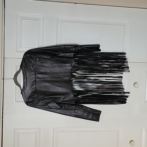 Fault leather cowboy jacket with tassels. Never worn - Picture 2 of 3